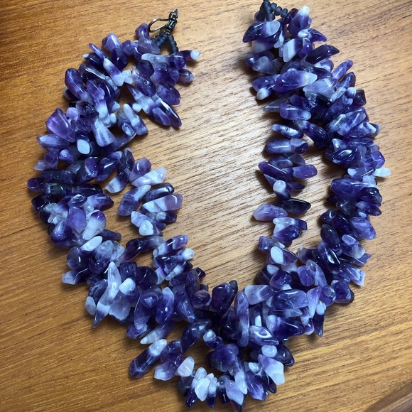 Amethyst chip necklace & matching earrings - Picture 1 of 4
